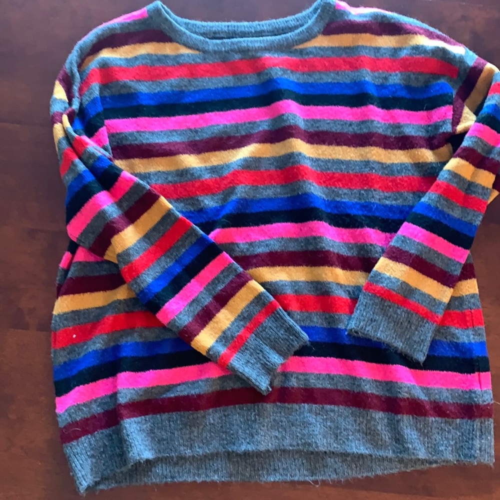 Evereve  striped sweater size medium